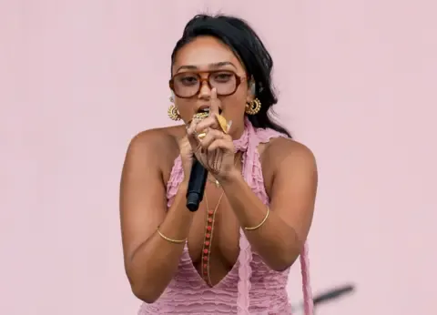 Joy Crookes Embracing Flawless Standards – Her Music Thrives for It